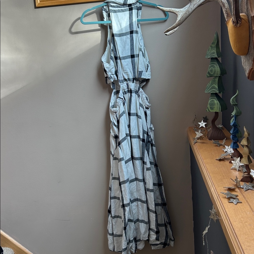 Anthropologie Pilcro Halter Plunge Linen Midi Dress - Picture 6 of 6